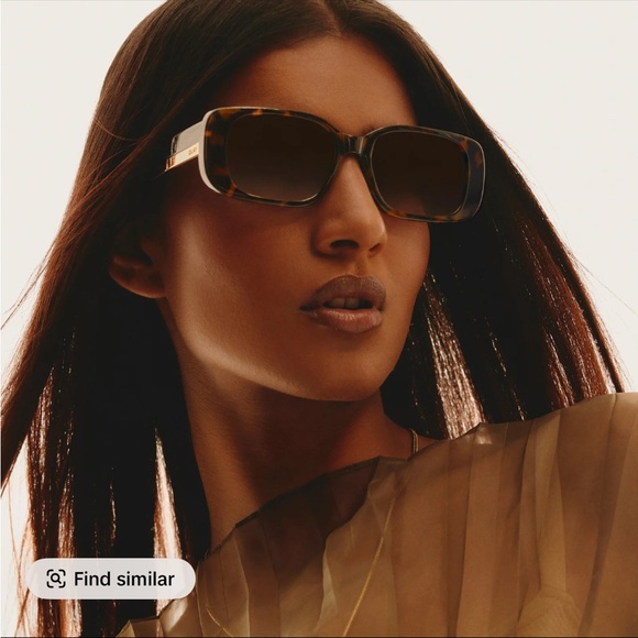 Quay Karma Sunglasses - Picture 6 of 8